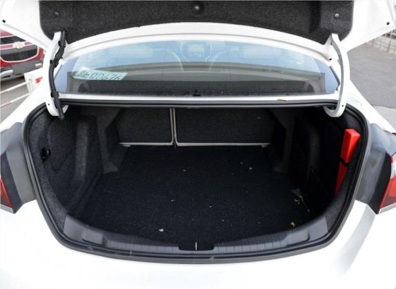 科鲁兹 2015款 1.5L 自动豪华版 车厢座椅   后备厢