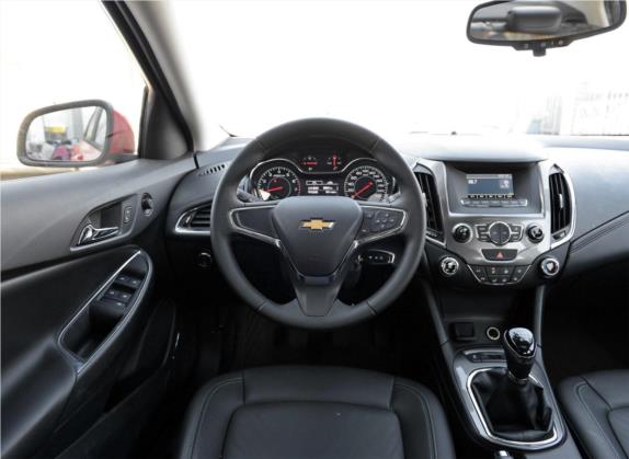 科鲁兹 2015款 1.4T 手动精英版 中控类   驾驶位