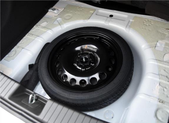 科鲁兹 2015款 掀背 1.6L 手动舒适版 其他细节类   备胎