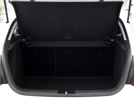 科鲁兹 2015款 掀背 1.6L 手动舒适版 车厢座椅   后备厢
