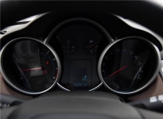 科鲁兹 2015款 掀背 1.6L 手动舒适版 中控类   仪表盘