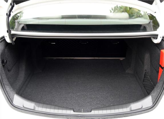 科鲁兹 2016款 1.5L 自动时尚天窗版 车厢座椅   后备厢