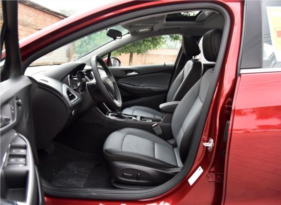 科鲁兹 2017款 1.4T 双离合领锋版 车厢座椅   前排空间