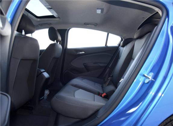 科鲁兹 2017款 1.5L 两厢 自动先锋天窗版 车厢座椅   后排空间