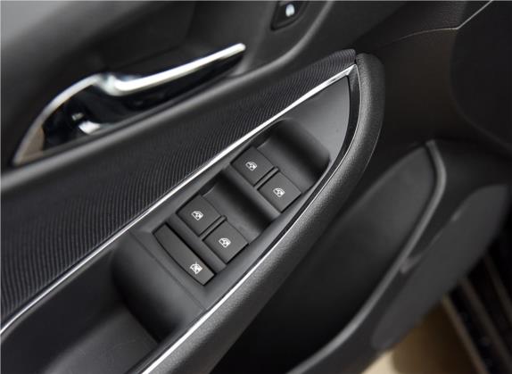 科鲁兹 2018款 320 手动炫锋版 车厢座椅   门窗控制