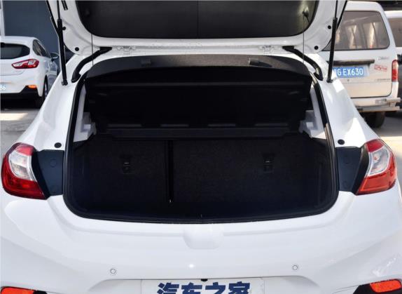 科鲁兹 2018款 两厢 330T 双离合领锋版 车厢座椅   后备厢