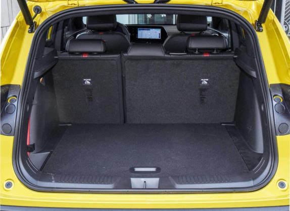 星迈罗 2022款 1.5T CVT RS蜂芒版 车厢座椅   后备厢