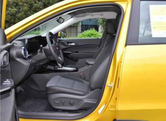 星迈罗 2022款 1.5T CVT潮智版 车厢座椅   前排空间