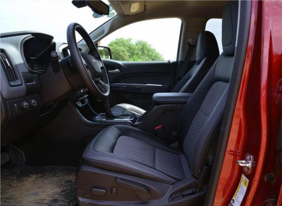 库罗德 2017款 Z71 猎鹰版 车厢座椅   前排空间