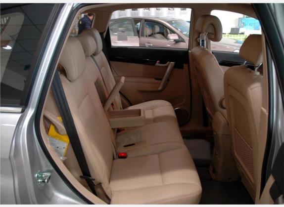 科帕奇(进口) 2008款 2.4 AT 7座豪华型 车厢座椅   后排空间