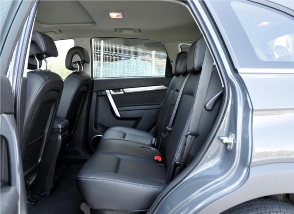 科帕奇(进口) 2011款 2.4 AT 7座豪华版 车厢座椅   后排空间