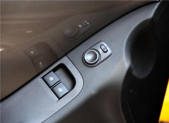 科迈罗 2011款 3.6L 传奇性能版 车厢座椅   门窗控制