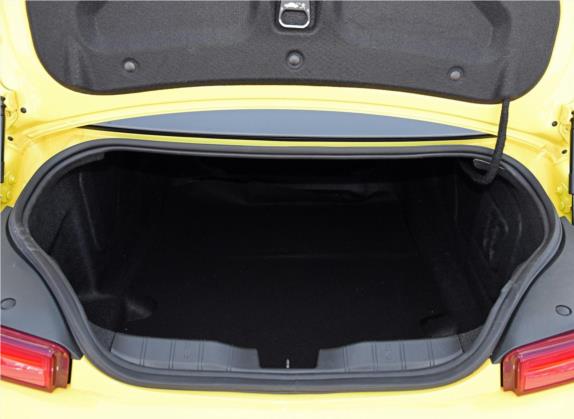 科迈罗 2017款 2.0T RS 车厢座椅   后备厢
