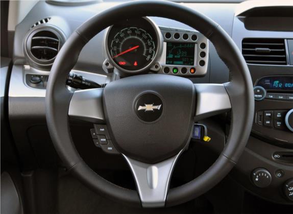 斯帕可 2011款 1.0 SX AT 中控类   驾驶位