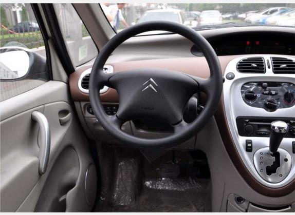 毕加索 2007款 2.0L 自动天窗版 中控类   驾驶位