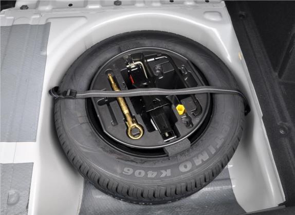 雪铁龙C4L 2013款 1.6L 手动劲享版 其他细节类   备胎