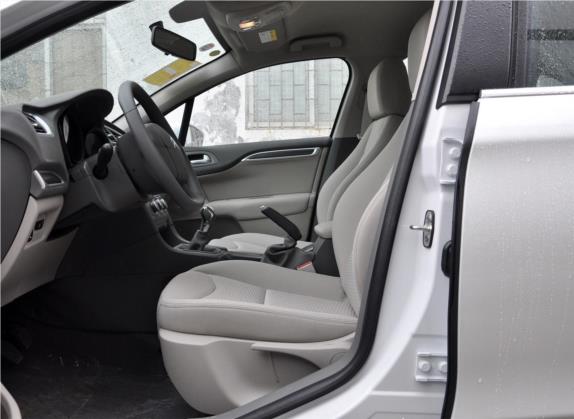 雪铁龙C4L 2013款 1.6L 手动劲享版 车厢座椅   前排空间