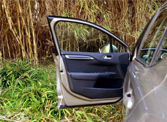 雪铁龙C4L 2013款 1.6THP 自动劲享版 车厢座椅   前门板