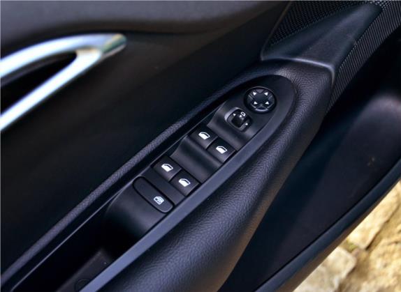 雪铁龙C4L 2013款 1.6THP 自动劲享版 车厢座椅   门窗控制