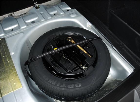 雪铁龙C4L 2013款 1.6L 手动劲智版 其他细节类   备胎