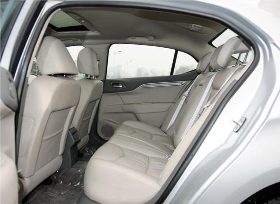 雪铁龙C4L 2013款 1.6L 手动劲智版 车厢座椅   后排空间