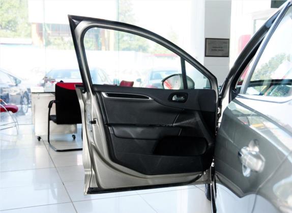 雪铁龙C4L 2013款 1.8L 自动劲智版 车厢座椅   前门板
