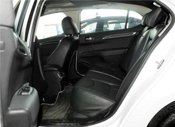 雪铁龙C4L 2014款 1.8L 智驱版 手动劲智型 车厢座椅   后排空间