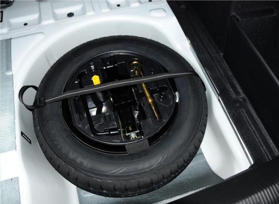 雪铁龙C4L 2014款 1.8L 智驱版 自动劲智型 其他细节类   备胎