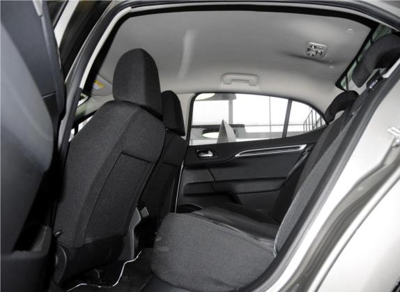 雪铁龙C4L 2014款 1.8L 智驱版 手动劲享型 车厢座椅   后排空间