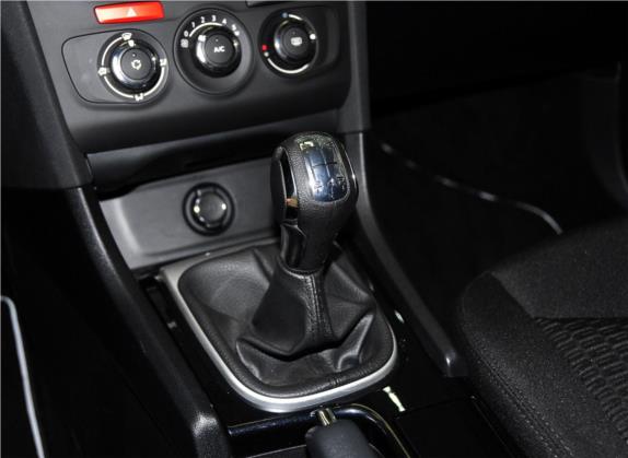 雪铁龙C4L 2014款 1.8L 智驱版 手动劲享型 中控类   挡把
