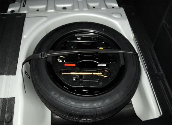 雪铁龙C4L 2014款 1.6THP 智驱版 自动劲智型 其他细节类   备胎