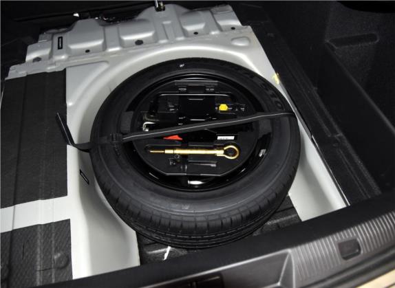 雪铁龙C4L 2014款 1.6THP 车载互联版 自动劲智型 其他细节类   备胎