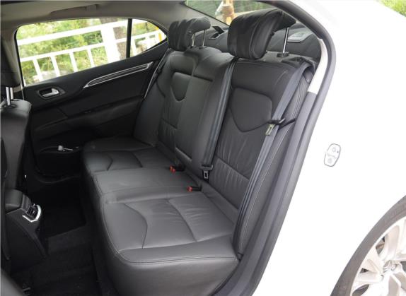 雪铁龙C4L 2014款 1.6THP 车载互联版 自动劲驰型 车厢座椅   后排空间