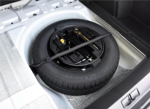 雪铁龙C4L 2015款 1.8L 自动领先版 其他细节类   备胎