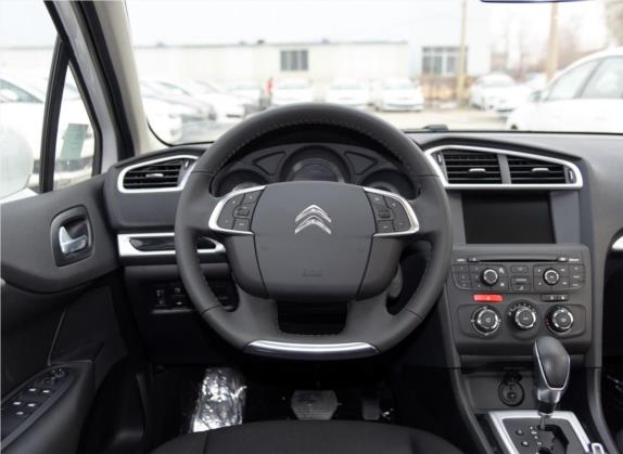 雪铁龙C4L 2015款 1.2T 自动豪华版 中控类   驾驶位