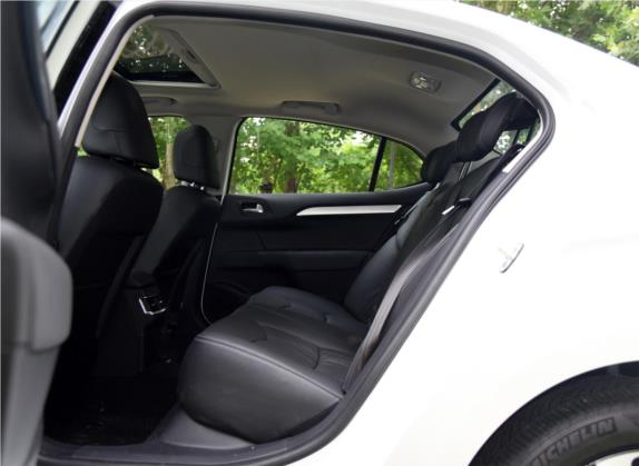 雪铁龙C4L 2016款 1.6T 自动旗舰型 车厢座椅   后排空间