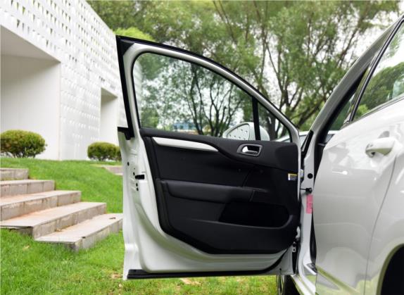 雪铁龙C4L 2016款 1.6T 自动旗舰型 车厢座椅   前门板