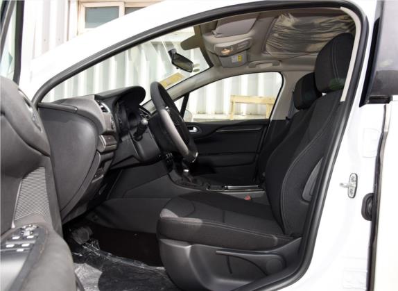 雪铁龙C4L 2016款 1.2T 自动领先型 车厢座椅   前排空间
