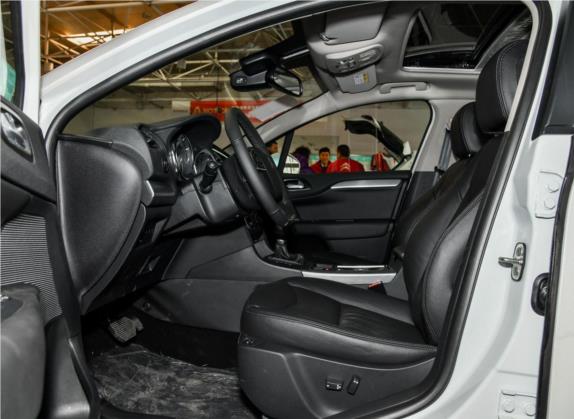 雪铁龙C4L 2018款 230THP 自动精英型 车厢座椅   前排空间