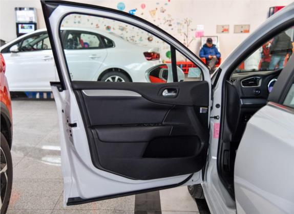 雪铁龙C4L 2018款 230THP 自动精英型 车厢座椅   前门板