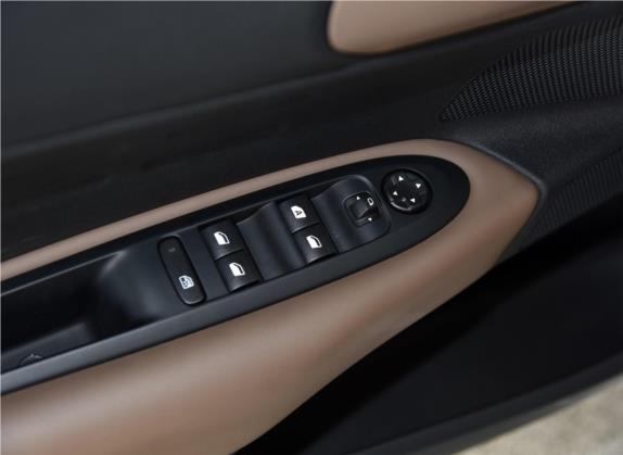 雪铁龙C4L 2019款 350THP 自动领先型 车厢座椅   门窗控制