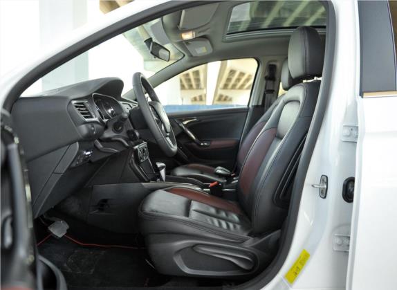 雪铁龙C3-XR 2015款 1.6THP 自动旗舰型 车厢座椅   前排空间