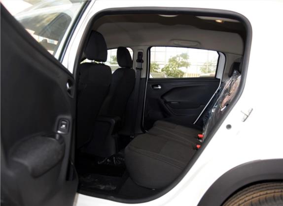 雪铁龙C3-XR 2015款 1.6L 自动时尚型 车厢座椅   后排空间