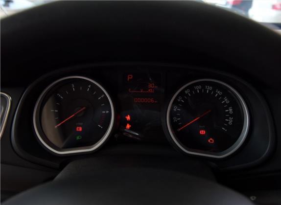 雪铁龙C3-XR 2015款 1.6L 自动时尚型 中控类   仪表盘