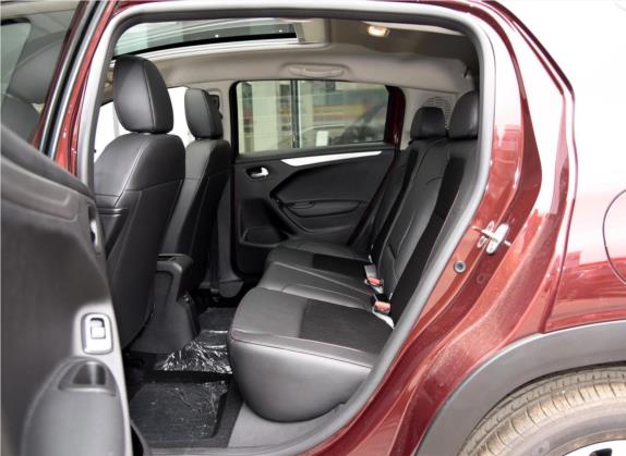 雪铁龙C3-XR 2015款 1.6L 自动智能型 车厢座椅   后排空间