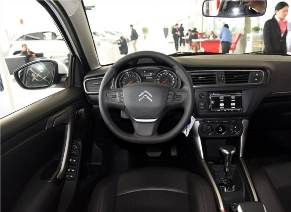 雪铁龙C3-XR 2015款 1.6THP 自动先锋型 中控类   驾驶位