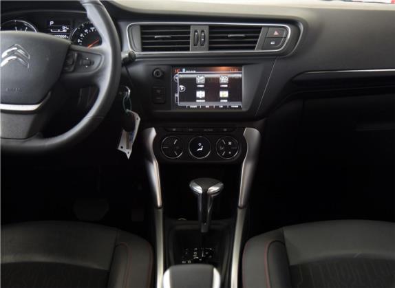雪铁龙C3-XR 2015款 1.6THP 自动先锋型 中控类   中控台