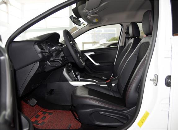 雪铁龙C3-XR 2015款 1.6THP 自动智能型 车厢座椅   前排空间