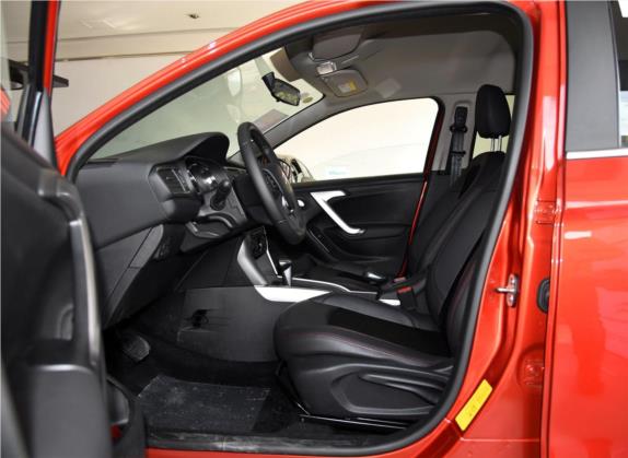 雪铁龙C3-XR 2017款 230THP 自动先锋型 车厢座椅   前排空间