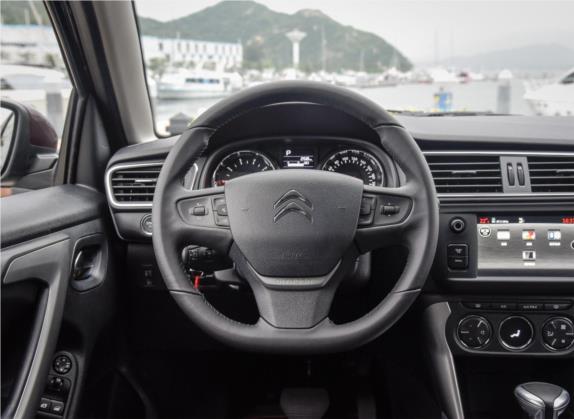 雪铁龙C3-XR 2017款 230THP 自动智能型 中控类   驾驶位